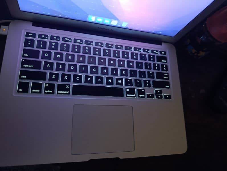 Macbok Air 2015 256 SSD, 8GB Ram 7