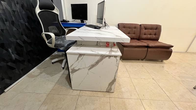 laptop tabel 6person siting table 2