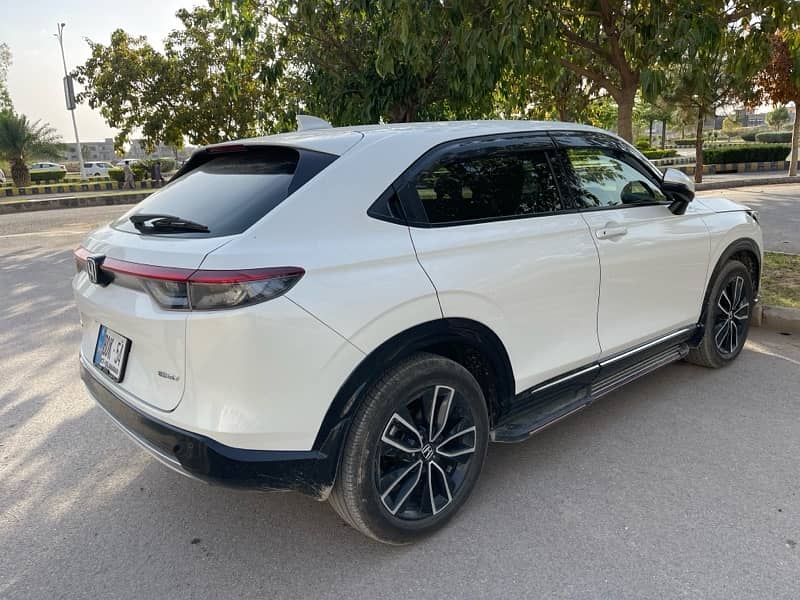 Honda Vezel 2021 4