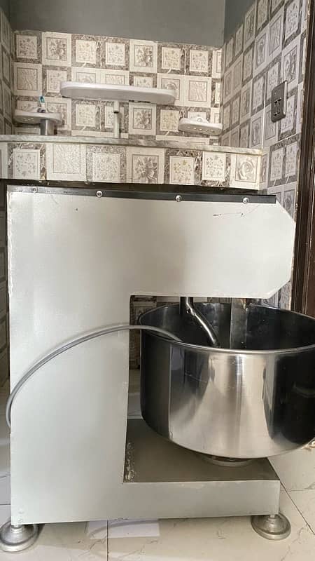 5kg dough mixer like new 2