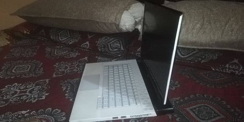 Alienware m15r2 1