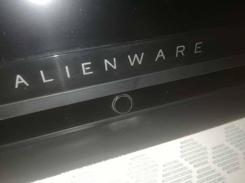Alienware m15r2 6