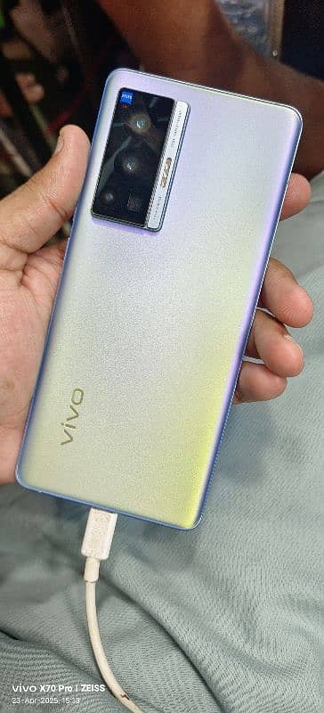 vivo x70 pro (flagship) 0