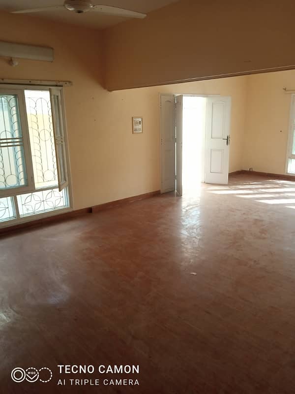 Rent 400ghz ist 3bed. d. d Tayeba masjid becon house 0