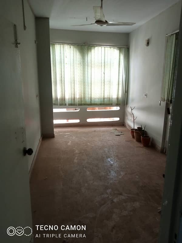 Rent 400ghz ist 3bed. d. d Tayeba masjid becon house 5