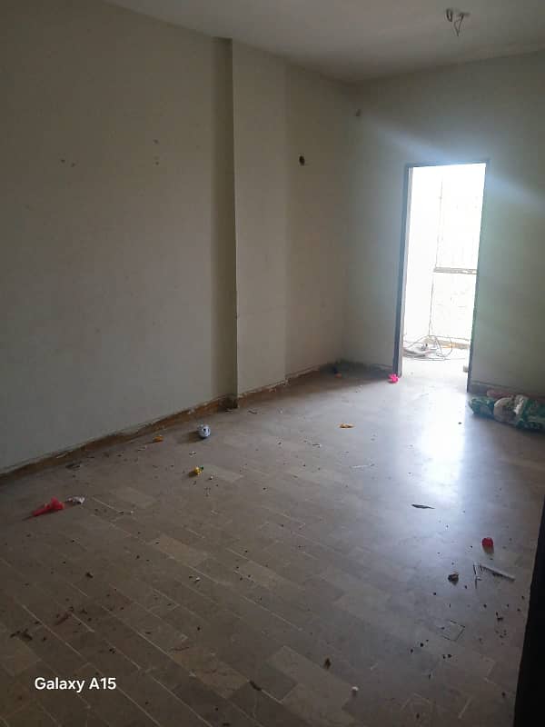 Flat For Rent. 3 bed DD. Road Facing. Johar-Mor KHI 8
