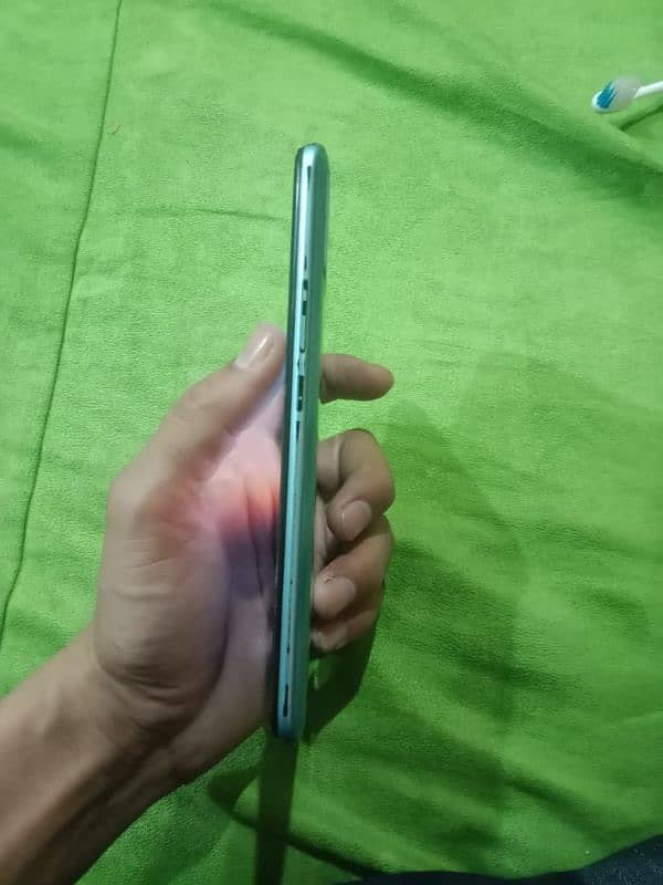Infinix hot 11 4