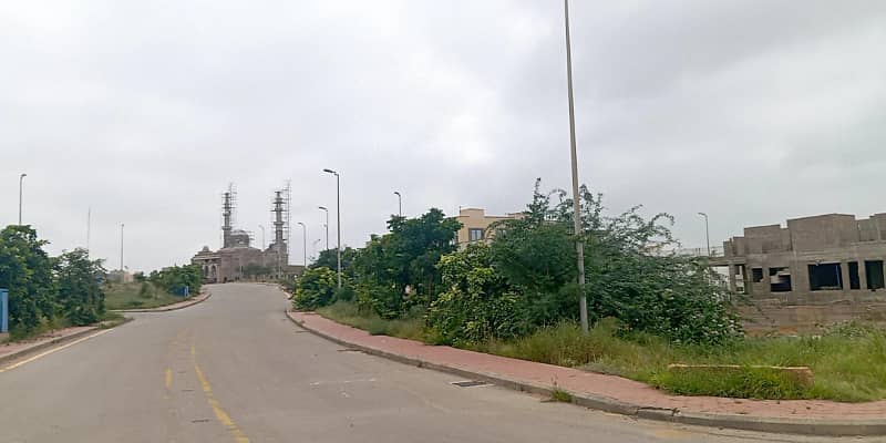 250sq yd plot in Precicnt-8 FOR SALE. Most developing precicnt of BTK near Bahria Heights and Grand Mosque 3