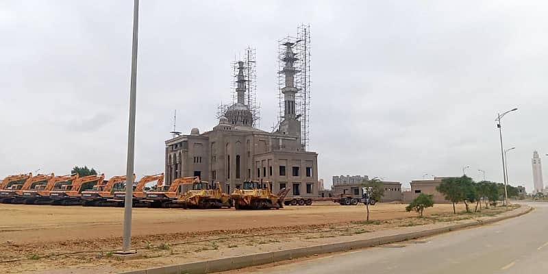 250sq yd plot in Precicnt-8 FOR SALE. Most developing precicnt of BTK near Bahria Heights and Grand Mosque 5