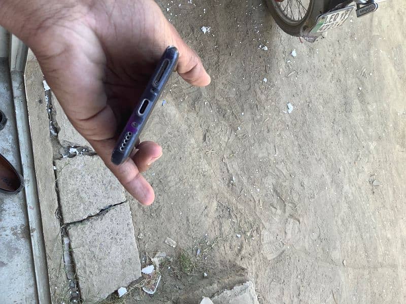 One plus 7t pro 5g 12/256 variant Exchange possible 03146396817wattsap 5