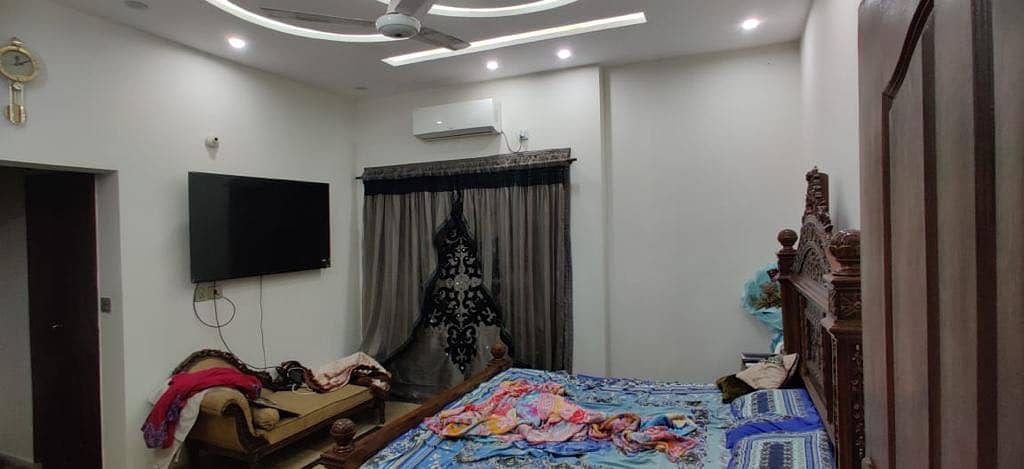 Immaculate 10 Marla House For Sale In Nawab Town 11