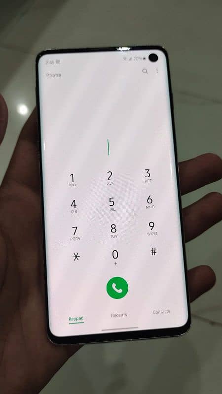 Samsung s10 8gb ram or 128gb memory 4