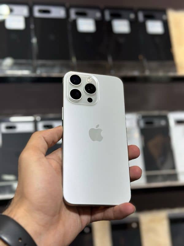iPhone 15 Pro Max  JV 0 Cycles Count 2