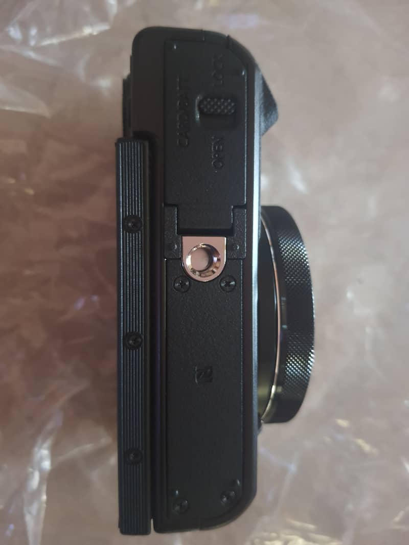 Canon PowerShot G7 X Mark II Compact Digital Camera 3