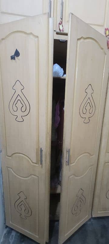 Wardrobe full size 6
