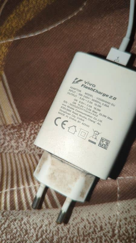 Vivo V19 For urgent sale Line in panel Snapdragon 712 Fast Charger 2