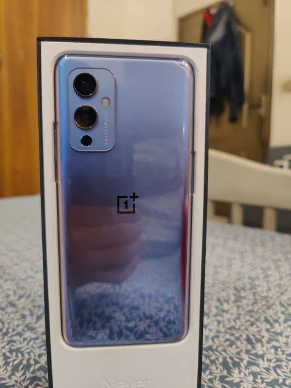 Excellent condition oneplus 9 4