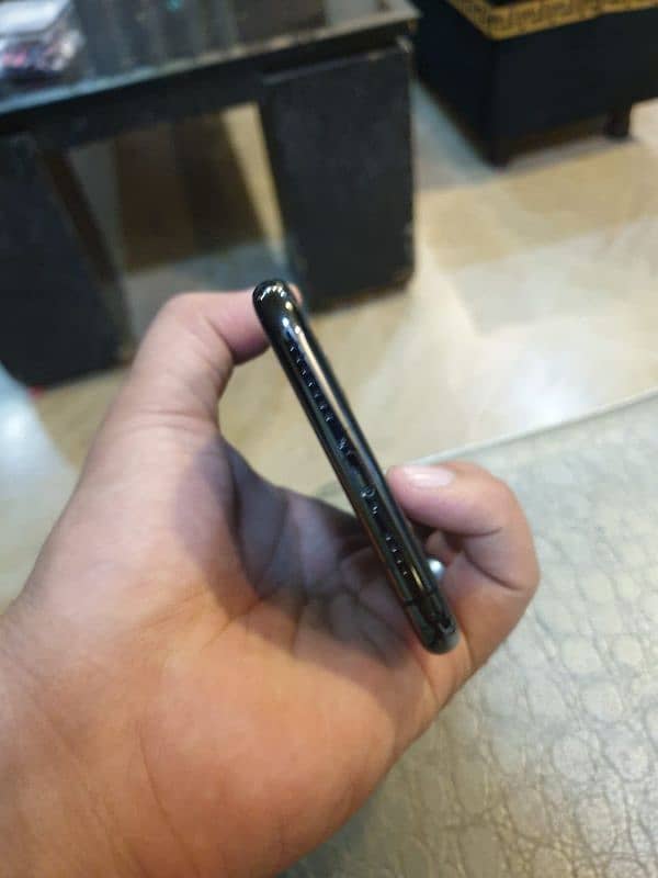 iphone 11 pro max 64gb factory unlock non pta 4