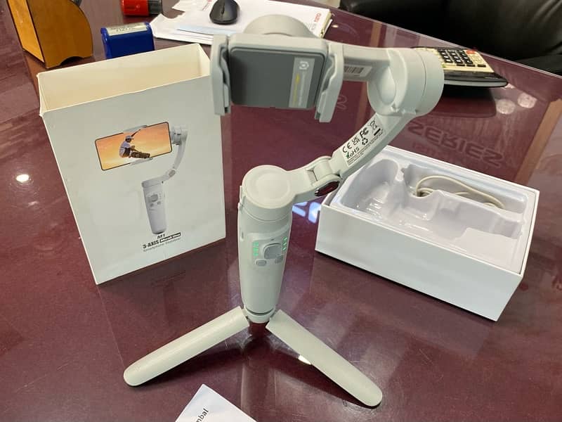 3-AXIS Merak One-Smartphone Stabilizer 1