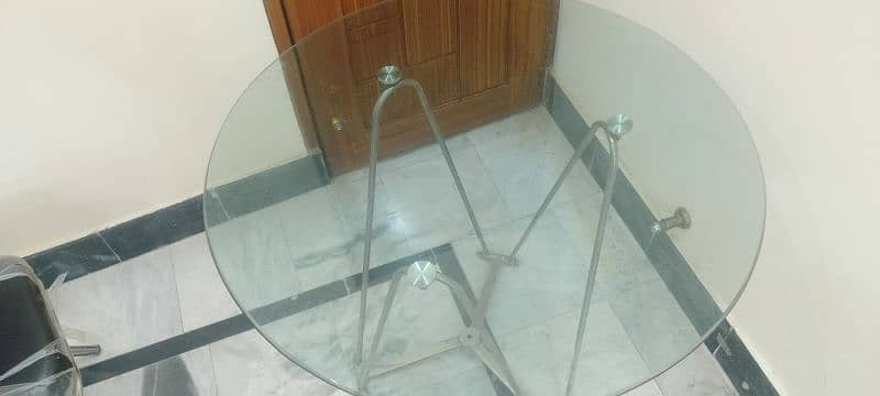 glass table and 4 chairs 1