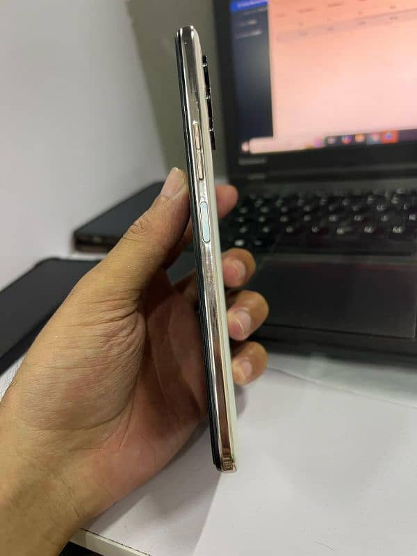 tecno camom 18p full lush condition 10 by 10 2