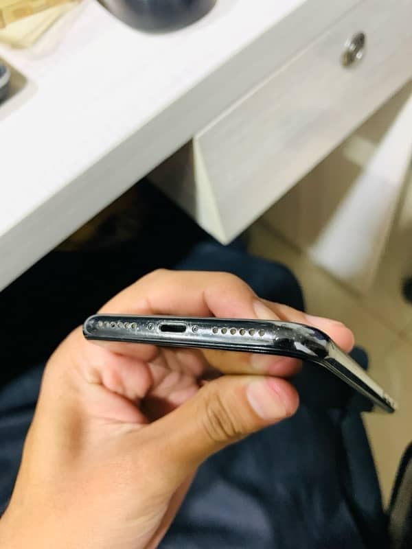 iphone XS PTA approved 4