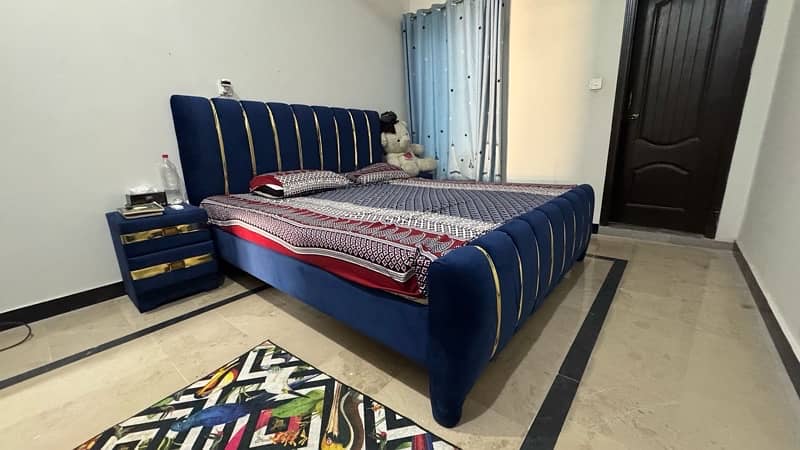 bed/ bed set / king size bed 2