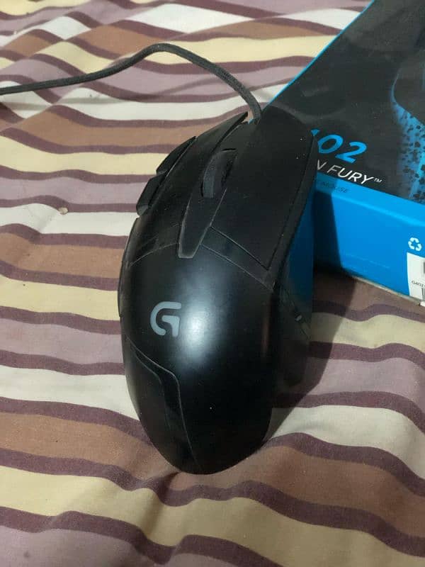 Logitech G402 mouse 1