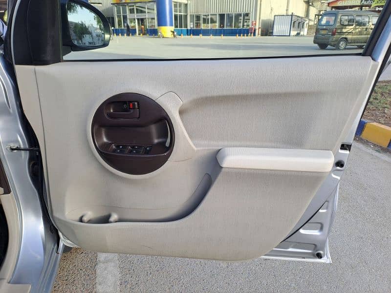 Toyota Passo 2012 10