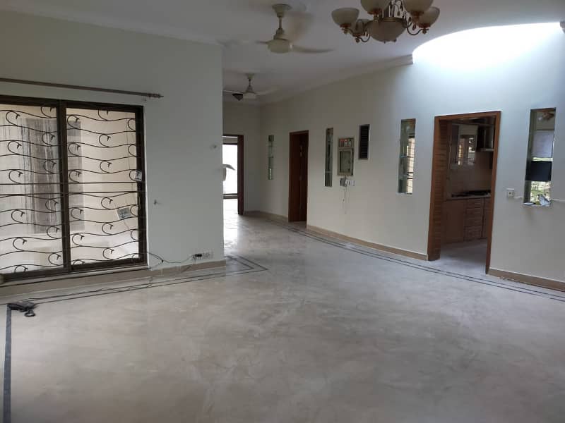 25-Marla Well-Designed Lower Portion For Rent 2 Bedrooms With Attached Baths, Drawing &Amp;Amp; Dining, Kitchen &Amp;Amp; Store In A Prime DHA Phase 4 Location 7