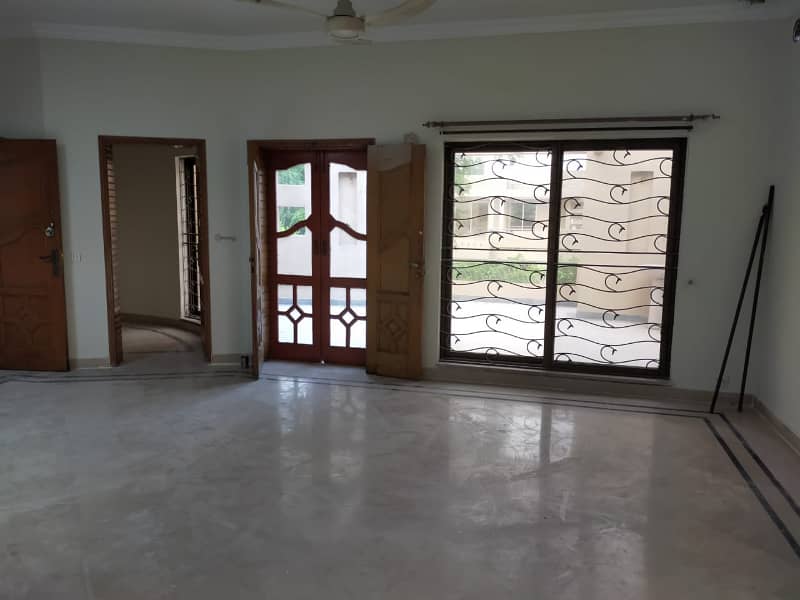 25-Marla Well-Designed Lower Portion For Rent 2 Bedrooms With Attached Baths, Drawing &Amp;Amp; Dining, Kitchen &Amp;Amp; Store In A Prime DHA Phase 4 Location 8
