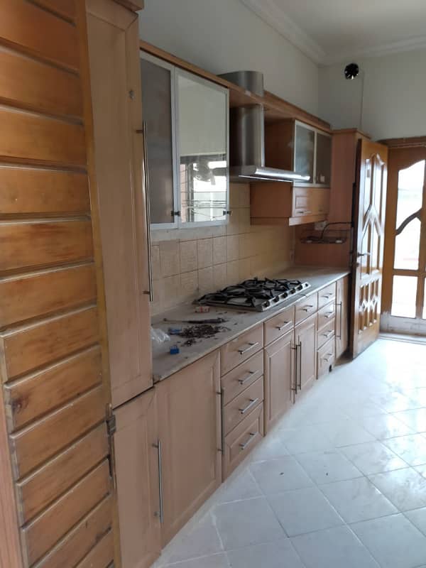 25-Marla Well-Designed Lower Portion For Rent 2 Bedrooms With Attached Baths, Drawing &Amp;Amp; Dining, Kitchen &Amp;Amp; Store In A Prime DHA Phase 4 Location 10