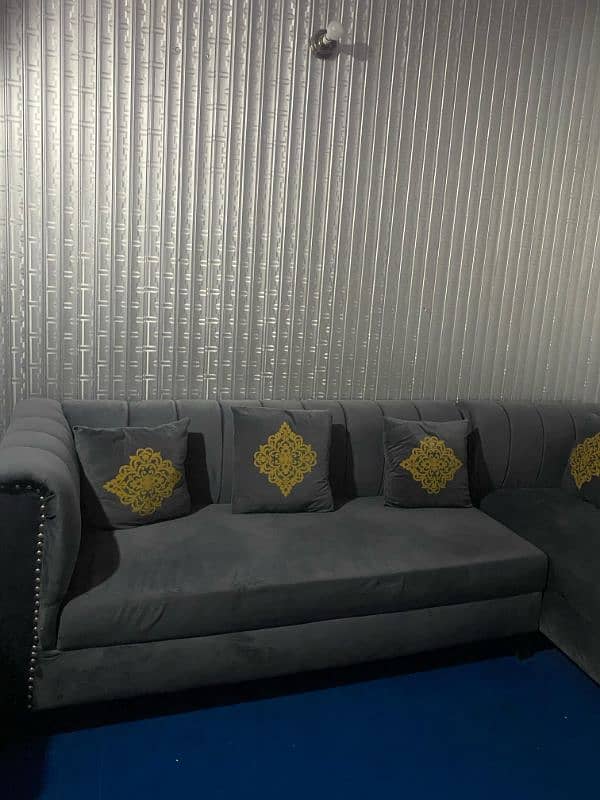 L SHAPE SOFA WITH SIGHTY IN GREY COLOR WITH NEW WOODEN TABLE 0