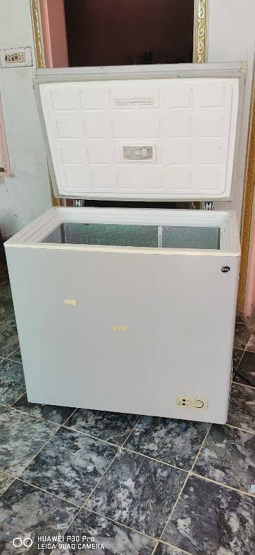 PEL Arctic Pro Deep Freezer - Single Door 1