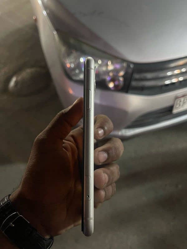 iPhone 11 1