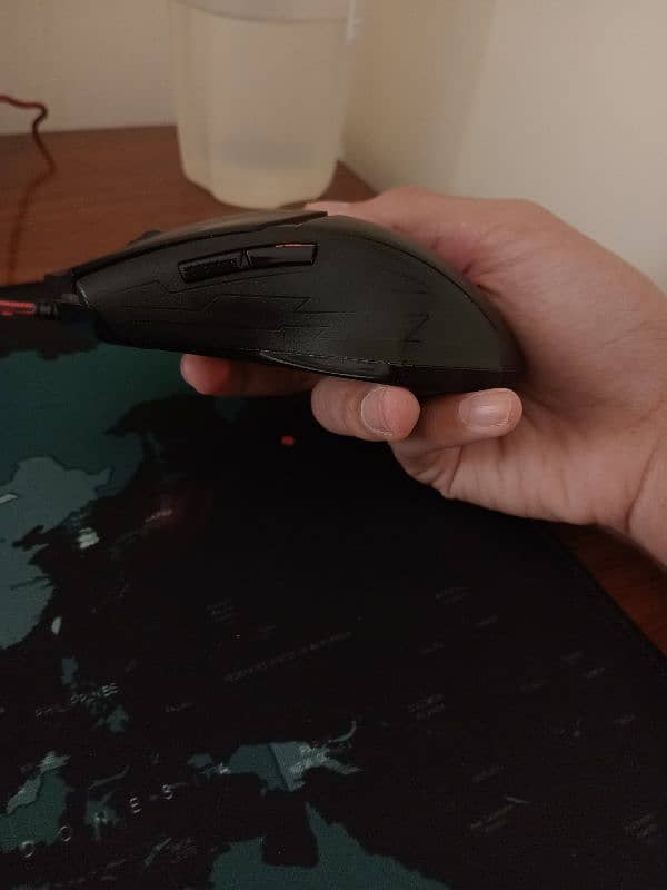 Redragon M602-1 Gaming Mouse 2