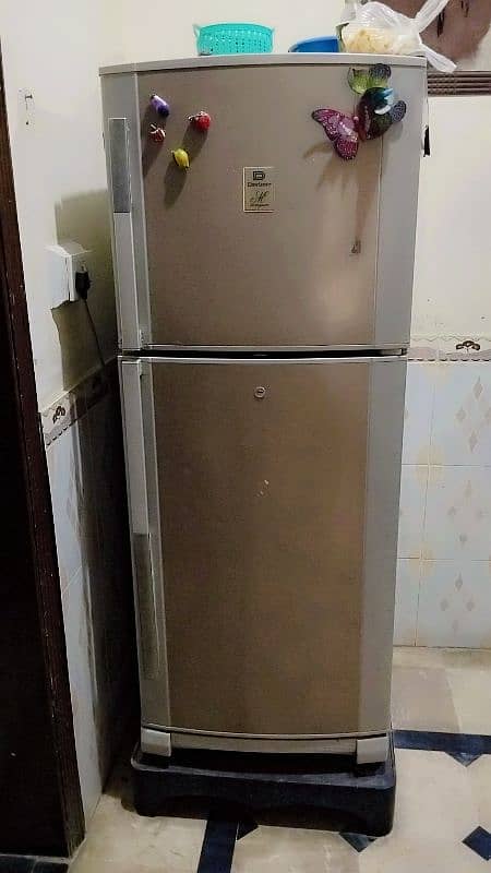 Big Size Dawnlanc Refrigerator Excellent Condition 4