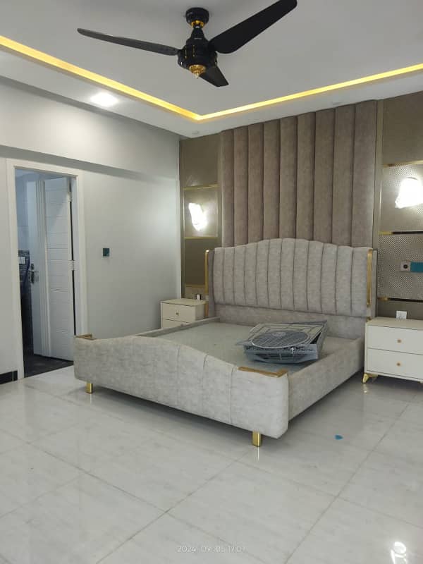 LUXURY 3 BED APARTMENT WITH TERRACE AVAILABLE FOR RENT IN CLIFTON 6