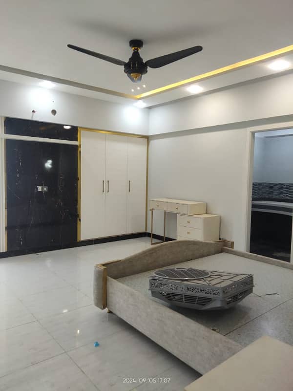 LUXURY 3 BED APARTMENT WITH TERRACE AVAILABLE FOR RENT IN CLIFTON 7