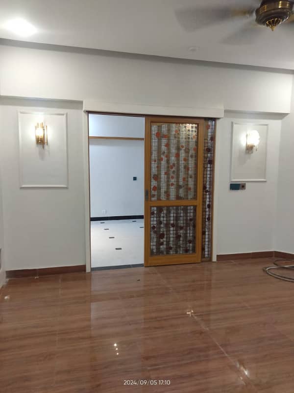 LUXURY 3 BED APARTMENT WITH TERRACE AVAILABLE FOR RENT IN CLIFTON 16