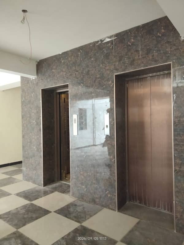 LUXURY 3 BED APARTMENT WITH TERRACE AVAILABLE FOR RENT IN CLIFTON 20