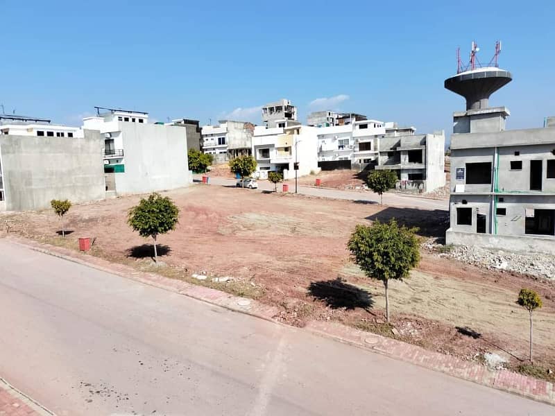 Possession Plot in Ideal Location Near Entrance, Masjid & Green Area 2