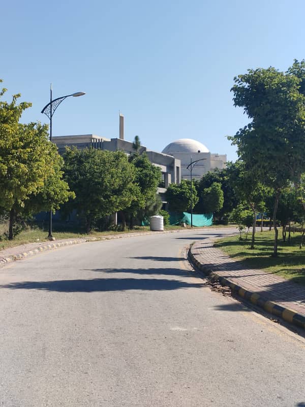 Possession Plot in Ideal Location Near Entrance, Masjid & Green Area 8