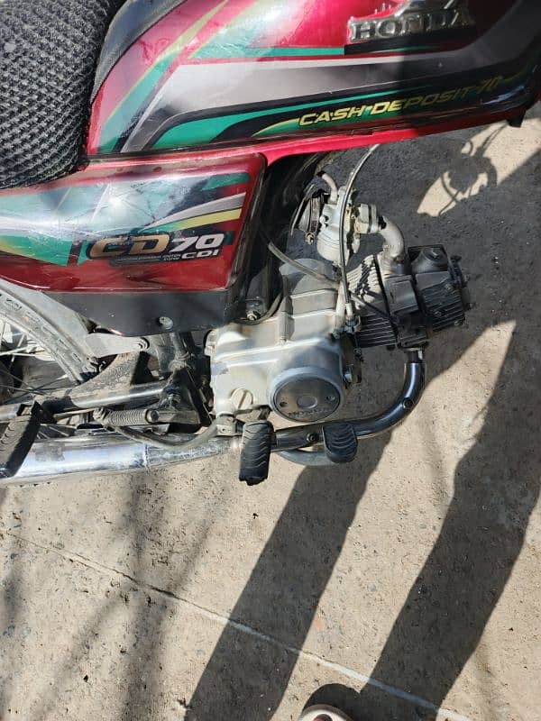 CD 70 for Sale – 100% Genuine | 9800km Driven | Negotiable 4