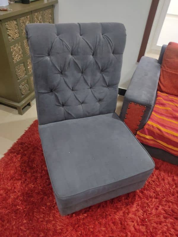 really good condition L shape sofa 1
