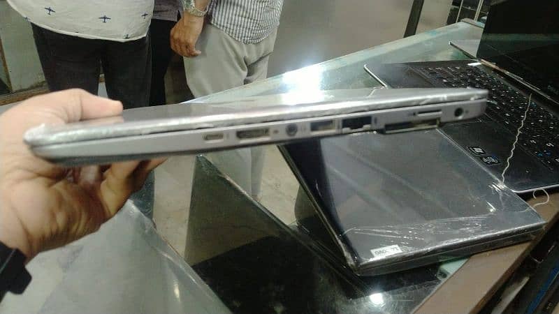 HP elitebook 840 G3 Core i5 6th generation  8 GB RAM DDR 4 1
