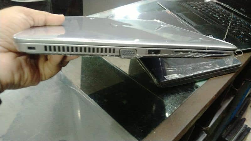 HP elitebook 840 G3 Core i5 6th generation  8 GB RAM DDR 4 2