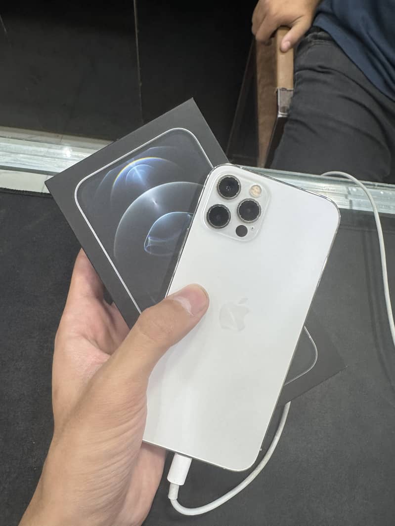 iphone 12 pro(pta-approved) 256gb 0