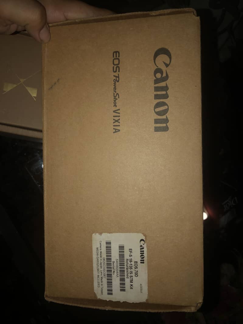 Canon EOS 70d with canon flash and lense 5