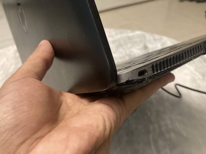 HP Elitebook 840 G2 core i5 5th Gen 9